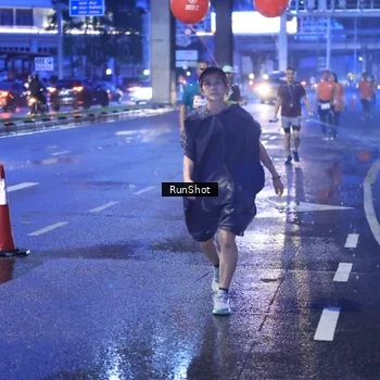 Runner Photo 7929969