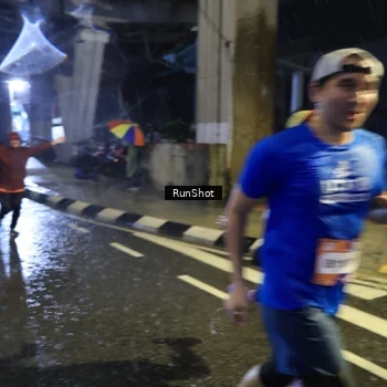Runner Photo 7929979