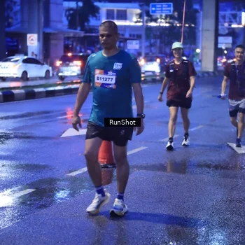 Runner Photo 7930005