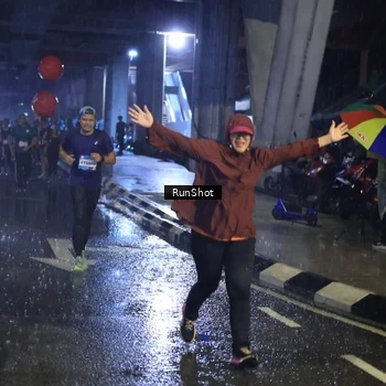 Runner Photo 7930011