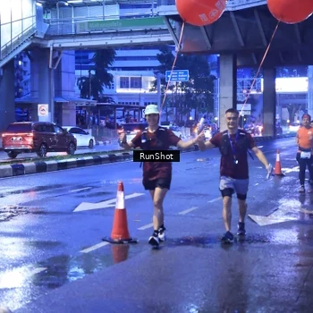 Runner Photo 7930019