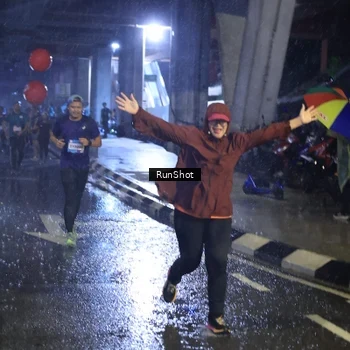 Runner Photo 7930022