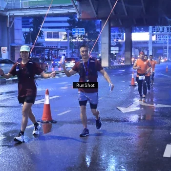 Runner Photo 7930025