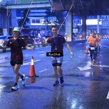 Runner Photo 7930029