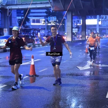 Runner Photo 7930030