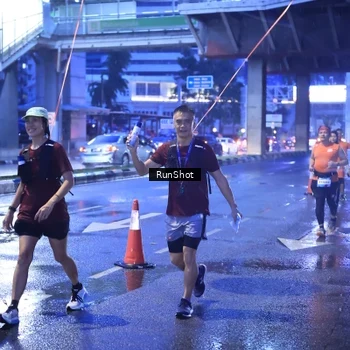Runner Photo 7930033