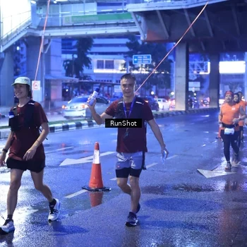 Runner Photo 7930034