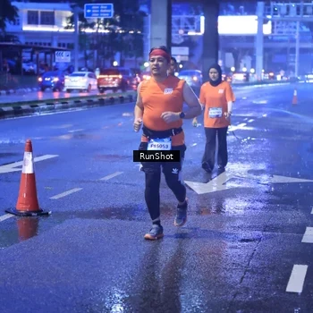 Runner Photo 7930051