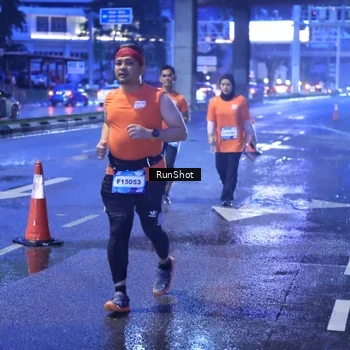 Runner Photo 7930059