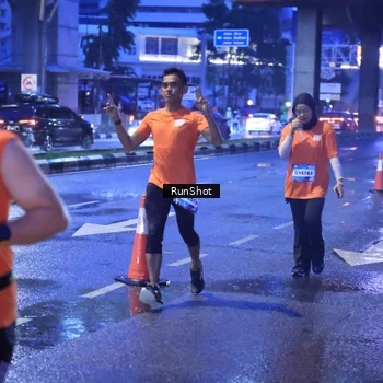 Runner Photo 7930070