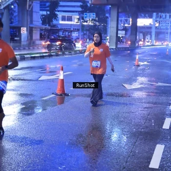 Runner Photo 7930080