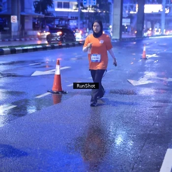 Runner Photo 7930083