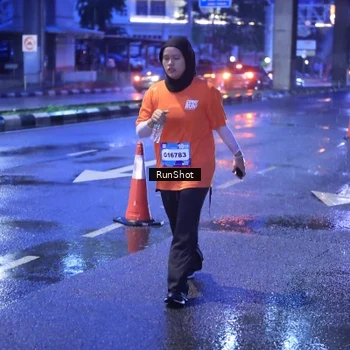 Runner Photo 7930092