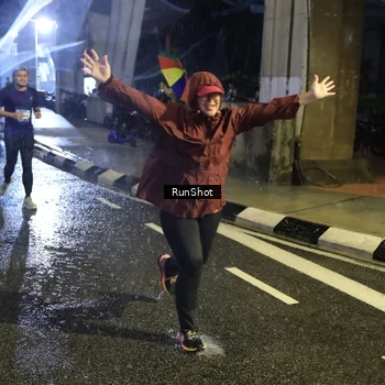 Runner Photo 7930181
