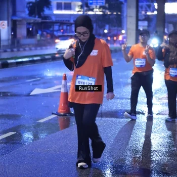 Runner Photo 7930192