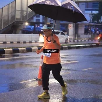 Runner Photo 7930221