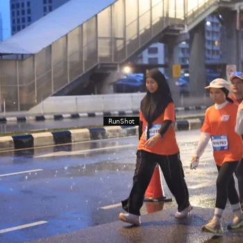 Runner Photo 7930224