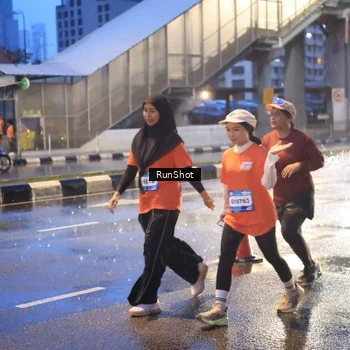Runner Photo 7930231
