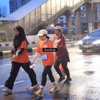 Runner Photo 7930237