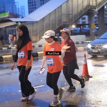 Runner Photo 7930239
