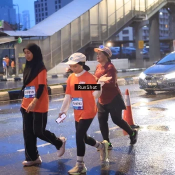 Runner Photo 7930245