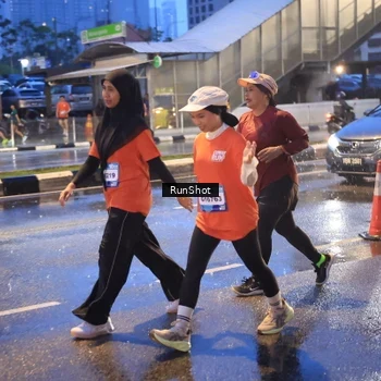 Runner Photo 7930246