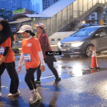 Runner Photo 7930249