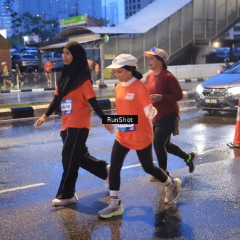 Runner Photo 7930252