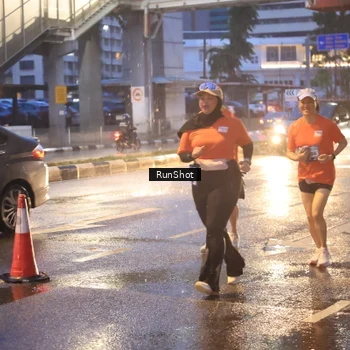 Runner Photo 7930255