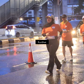 Runner Photo 7930256