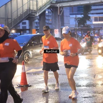 Runner Photo 7930271