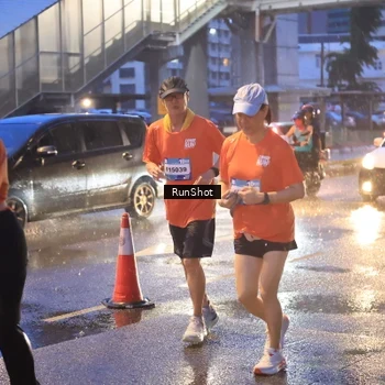 Runner Photo 7930276