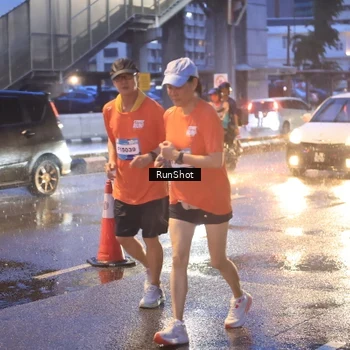 Runner Photo 7930278