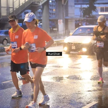 Runner Photo 7930283