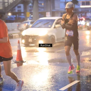Runner Photo 7930290