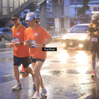 Runner Photo 7930297