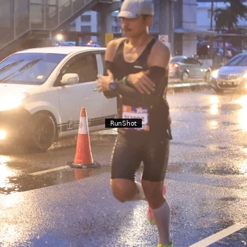 Runner Photo 7930299