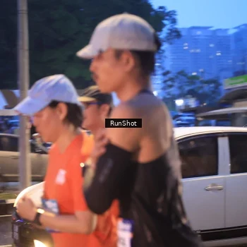 Runner Photo 7930315