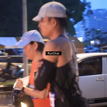 Runner Photo 7930317