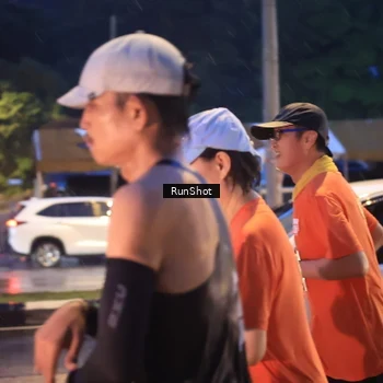 Runner Photo 7930319