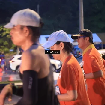 Runner Photo 7930320