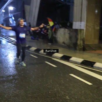 Runner Photo 7930343