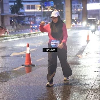 Runner Photo 7930344