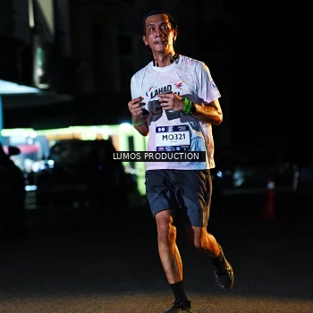 Runner Photo 7930353