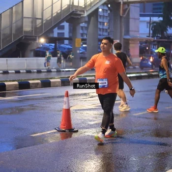 Runner Photo 7930365