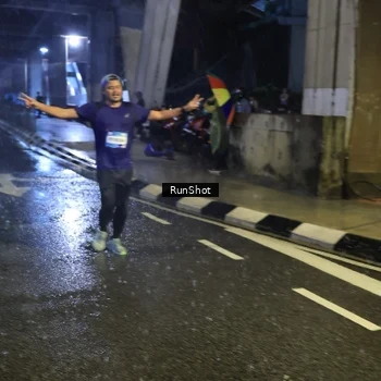 Runner Photo 7930372
