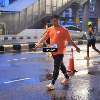 Runner Photo 7930379