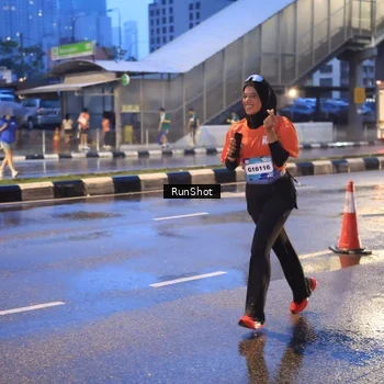 Runner Photo 7930390
