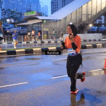 Runner Photo 7930395