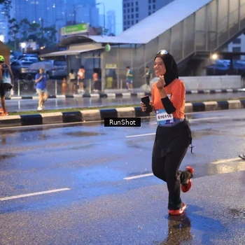 Runner Photo 7930397